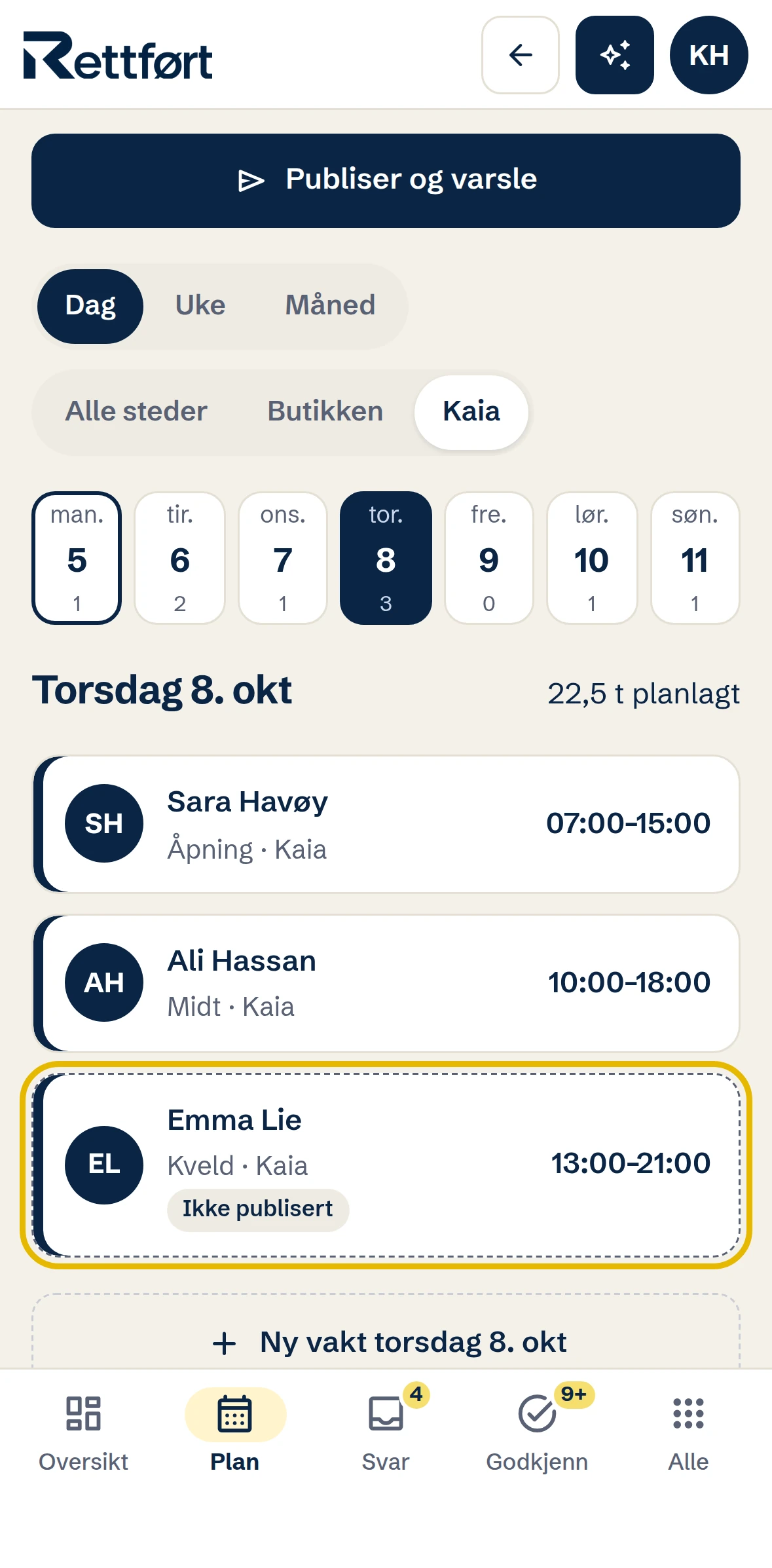 Lederen ser torsdagen i vaktplanen med Emmas nye vakt og knappen Publiser og varsle